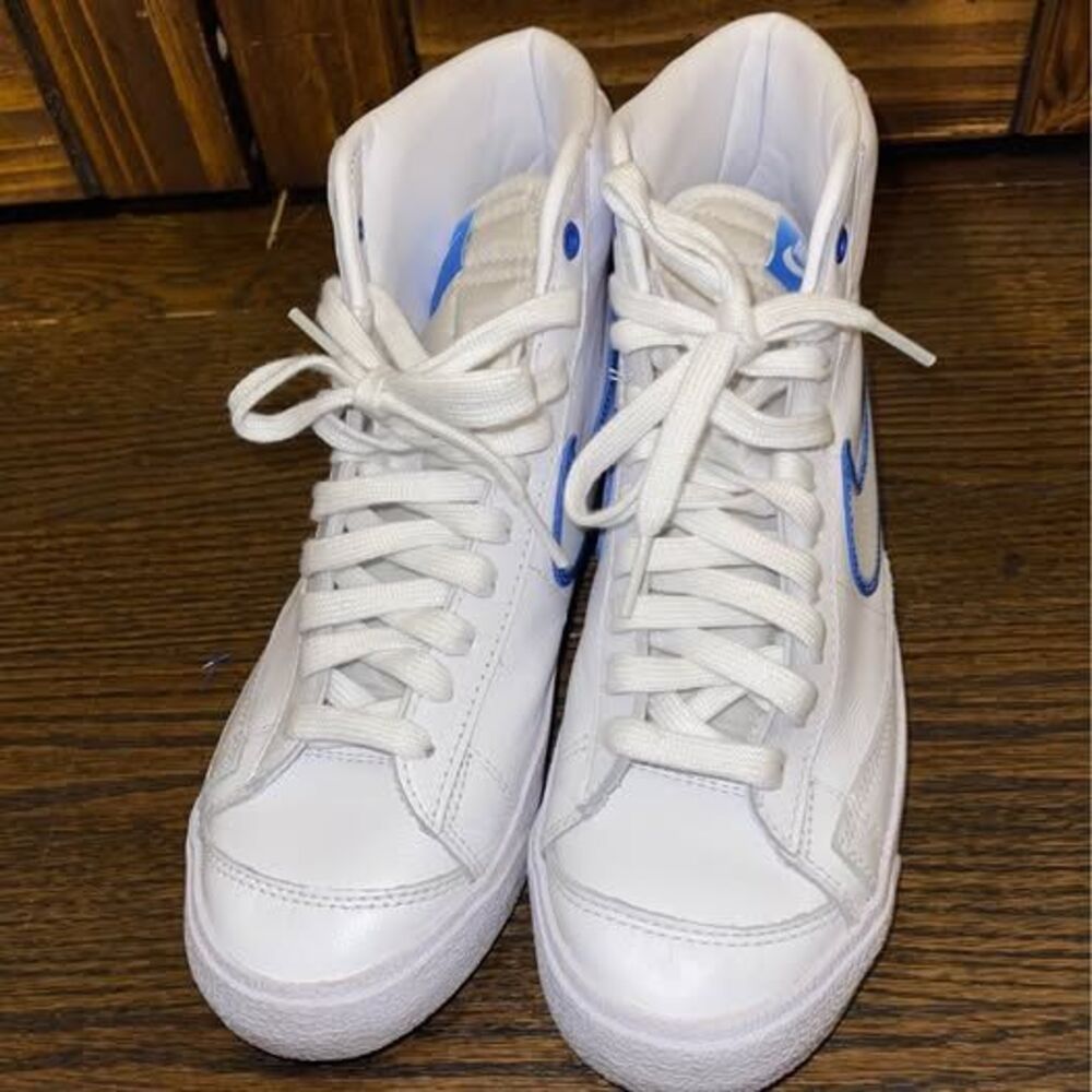 Women’s 8 Nike Blazer Mid ‘77 Airbrush Blue high top - Picture 4 of 10